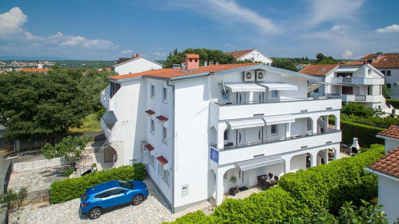 Apartments Adrijana Malinska Exteriér fotografie