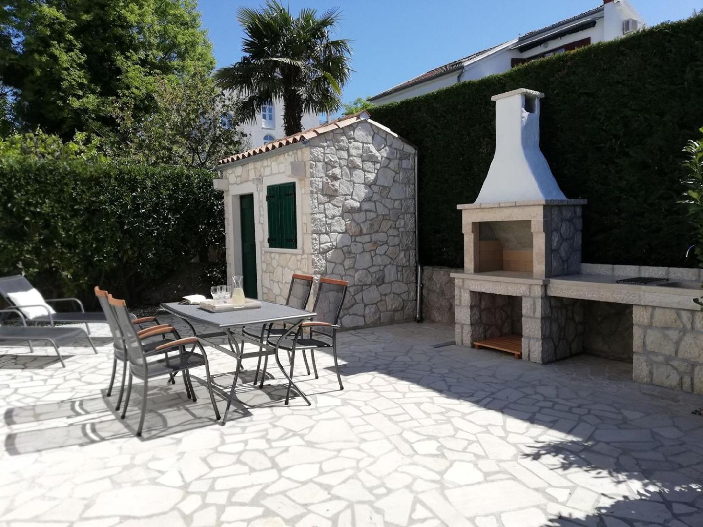 Apartments Adrijana Malinska Pokoj fotografie